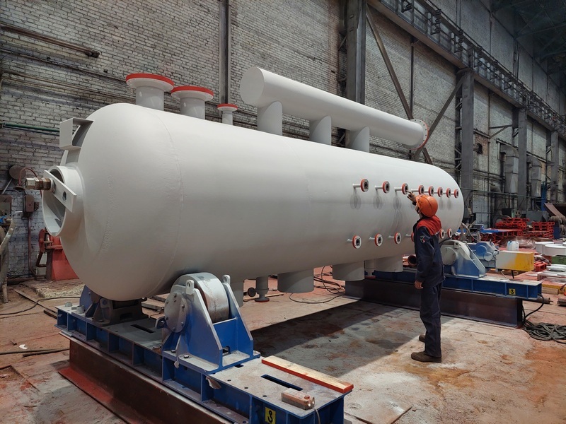 Uralkhimmash-Baraban-kondensatora-reliz